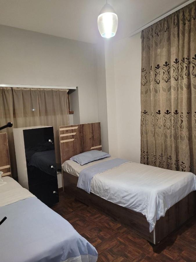 Hotel In Center Of Yerevan Ngoại thất bức ảnh
