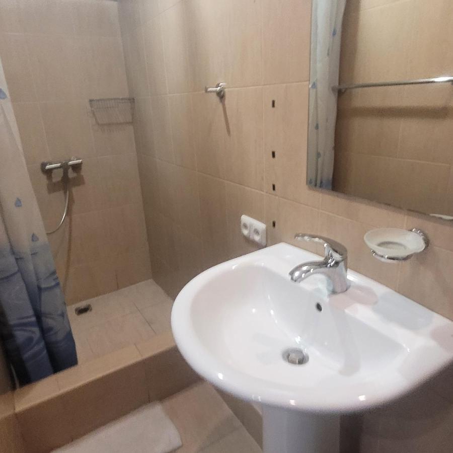Hotel In Center Of Yerevan Ngoại thất bức ảnh