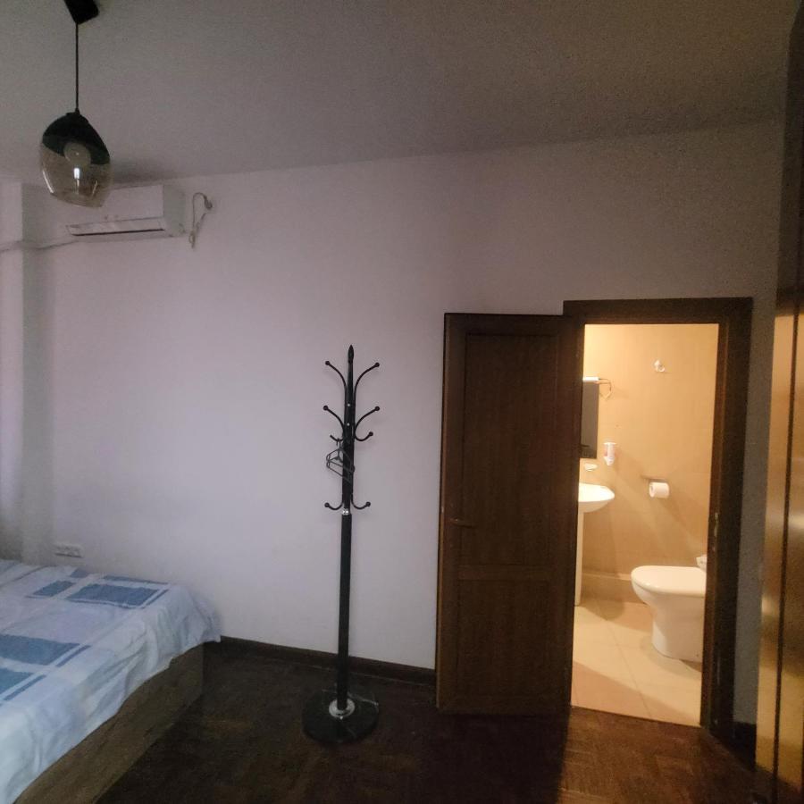 Hotel In Center Of Yerevan Ngoại thất bức ảnh