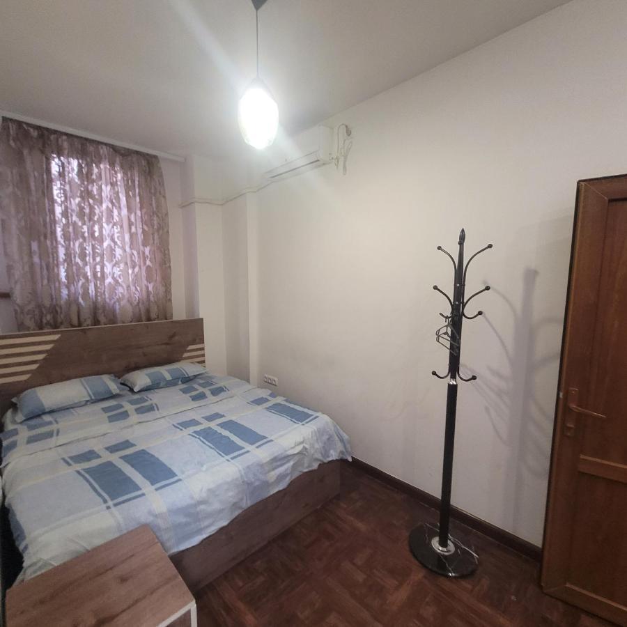 Hotel In Center Of Yerevan Ngoại thất bức ảnh