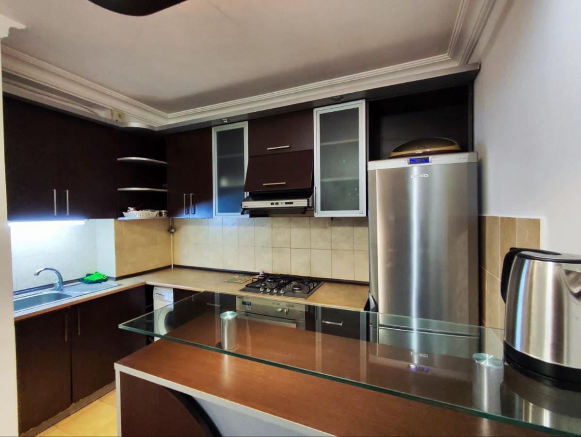 Hotel In Center Of Yerevan Ngoại thất bức ảnh